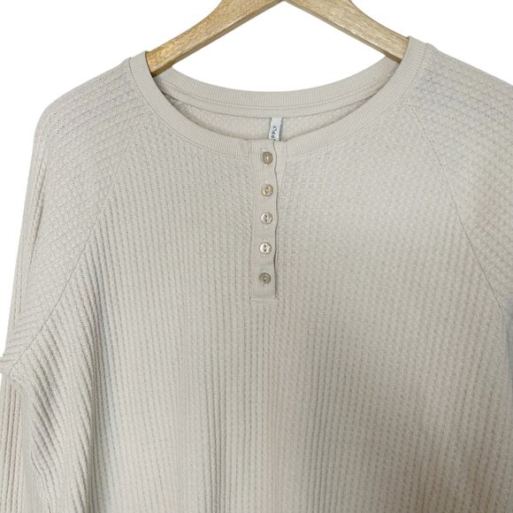 Z SUPPLY Thermal Waffle Long Sleeve Henley - Picture 5 of 7